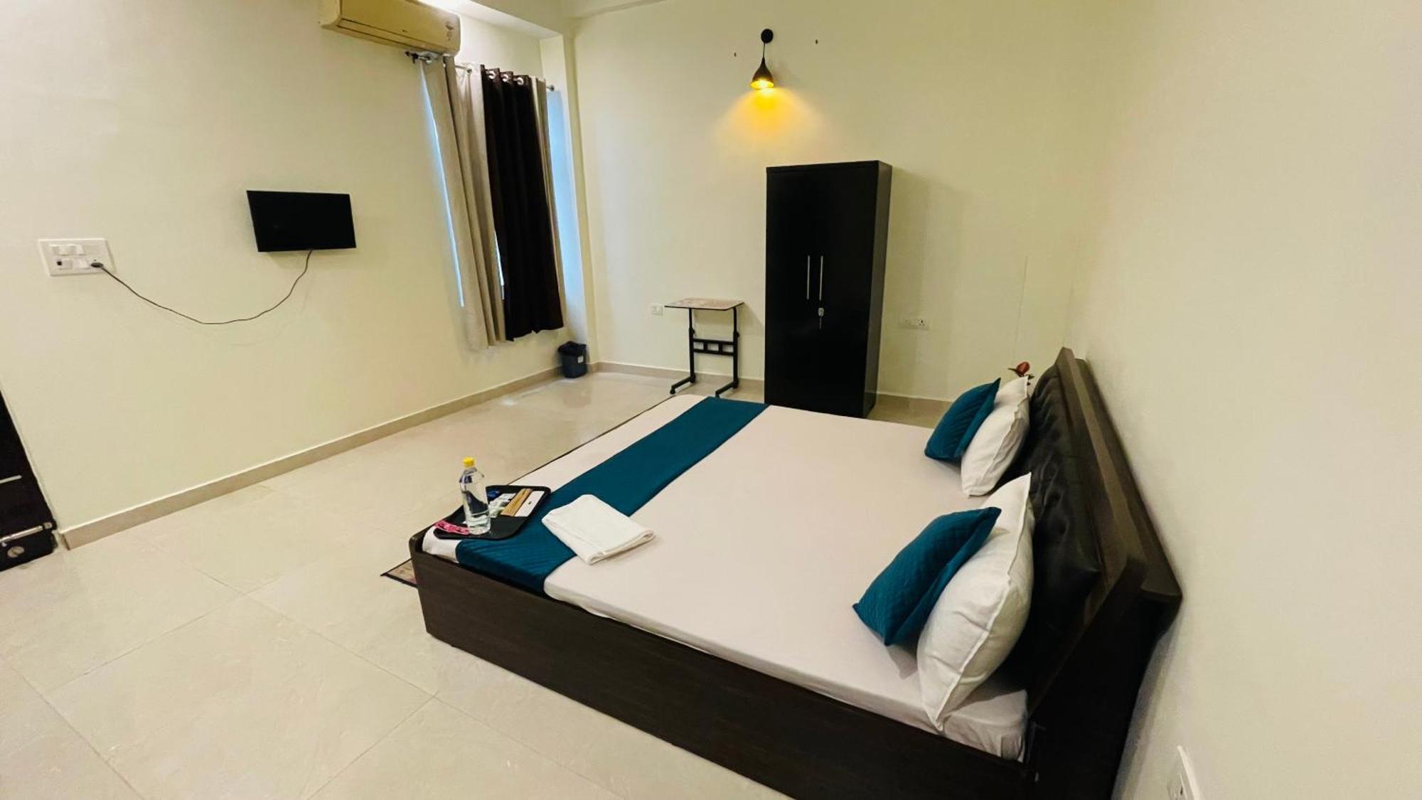 Atulyam Stays Sushant Golf City Lucknow Esterno foto