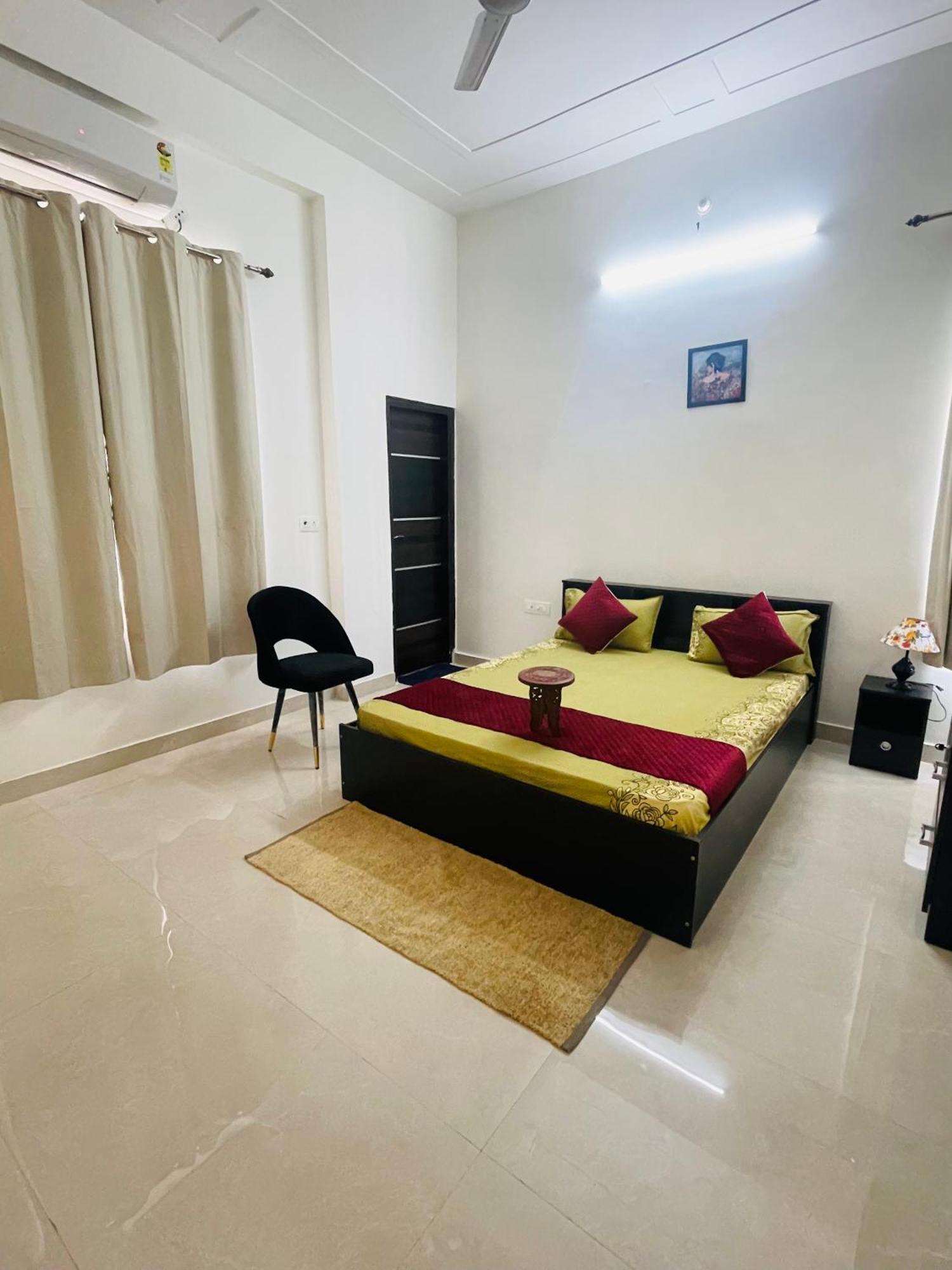Atulyam Stays Sushant Golf City Lucknow Esterno foto